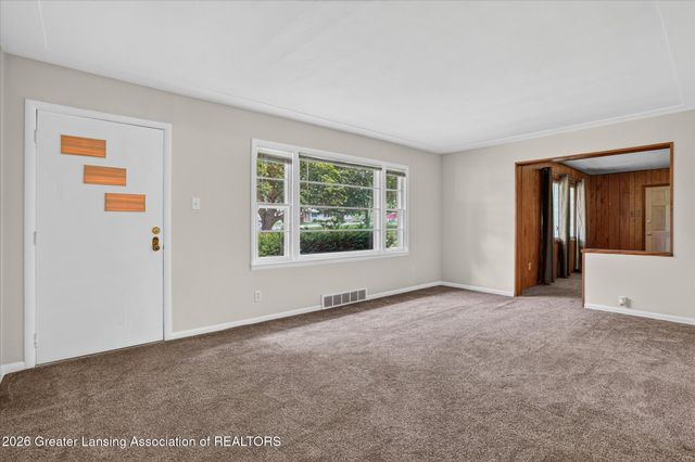 12419 E Greenfield Road, Lansing, MI 48917
