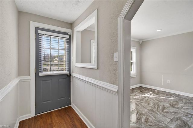 2747 Jamestown AVE, Hampton, VA 23661