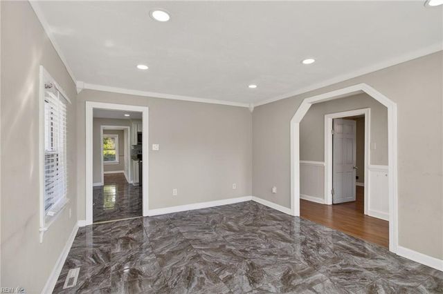 2747 Jamestown AVE, Hampton, VA 23661