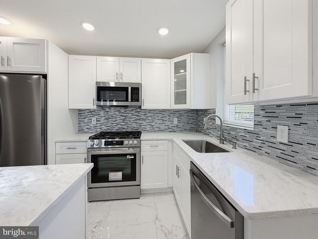 6814 N 7TH ST, Philadelphia, PA 19126