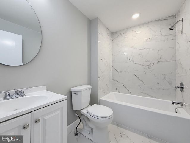6814 N 7TH ST, Philadelphia, PA 19126