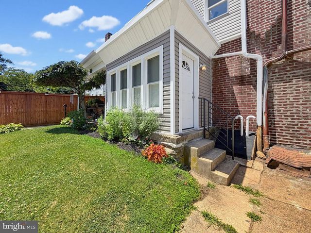 6814 N 7TH ST, Philadelphia, PA 19126