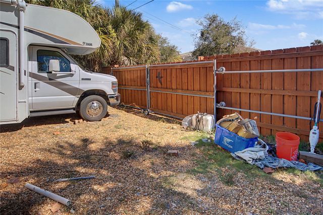 922 S Palmway, Lake Worth Beach, FL 33460