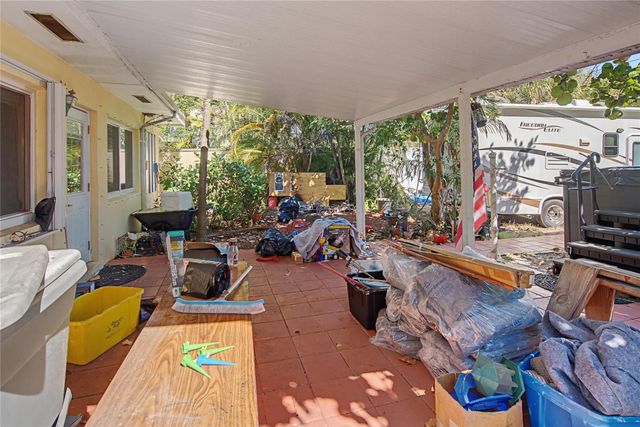 922 S Palmway, Lake Worth Beach, FL 33460