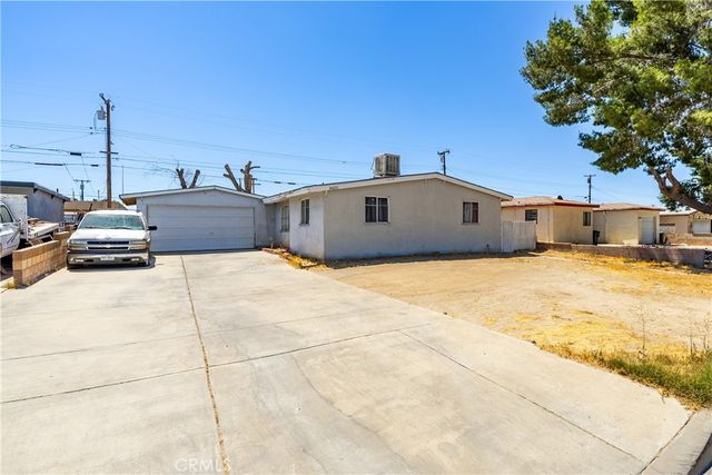 44251 Carolside Avenue, Lancaster, CA 93535