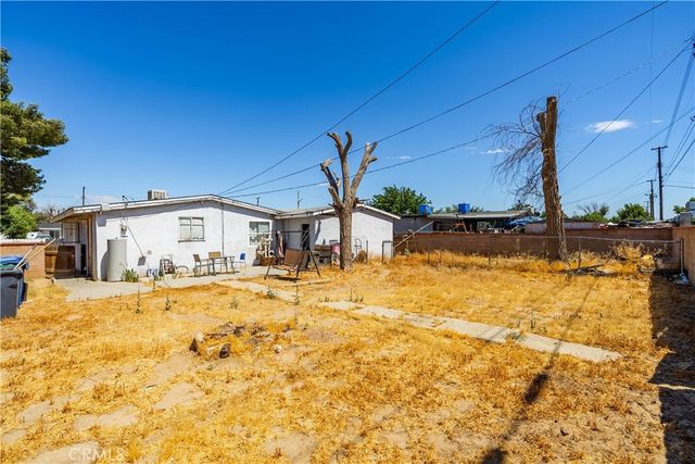 44251 Carolside Avenue, Lancaster, CA 93535