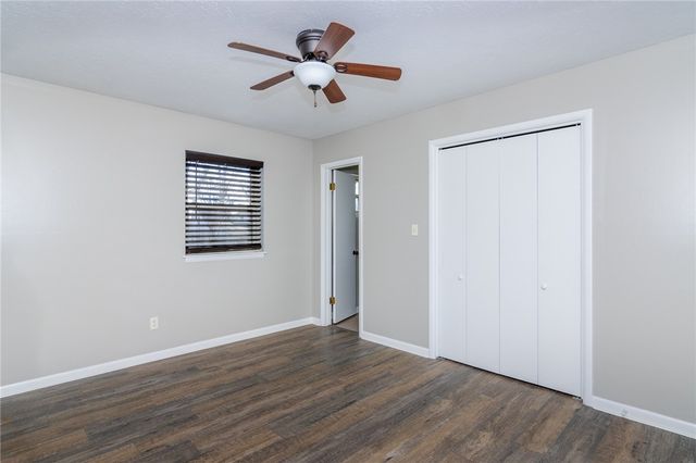 1208 NE 3rd Street, Bentonville, AR 72712