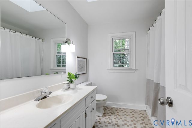 5808 Oak Knoll Rd, Midlothian, VA 23112