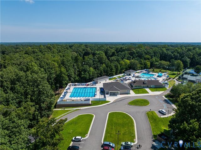 5808 Oak Knoll Rd, Midlothian, VA 23112