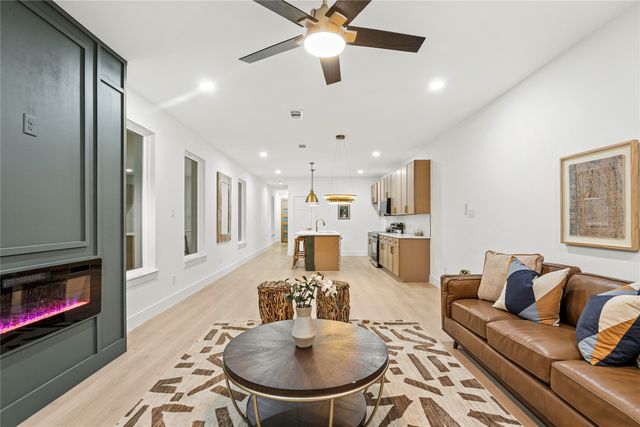 2331 Bethurum Avenue, Dallas, TX 75215