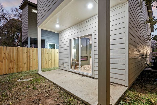 2331 Bethurum Avenue, Dallas, TX 75215