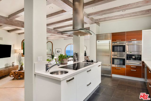 32804 Pacific Coast Highway, Malibu, CA 90265