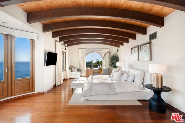 32804 Pacific Coast Highway, Malibu, CA 90265