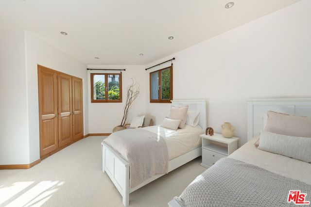 32804 Pacific Coast Highway, Malibu, CA 90265