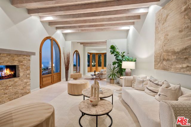 32804 Pacific Coast Highway, Malibu, CA 90265