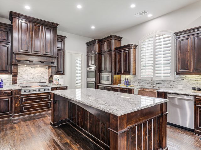 600 Abbey Lane, Prosper, TX 75078