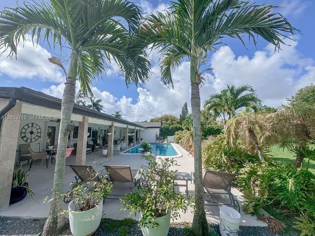 14500 SW 84th Avenue, Palmetto Bay, FL 33158