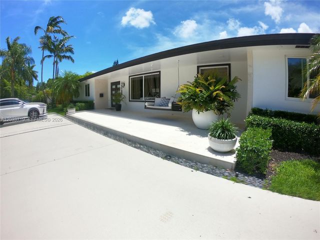 14500 SW 84th Avenue, Palmetto Bay, FL 33158