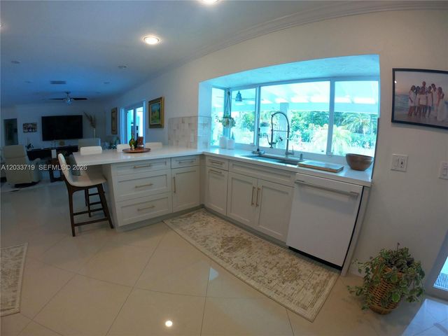 14500 SW 84th Avenue, Palmetto Bay, FL 33158