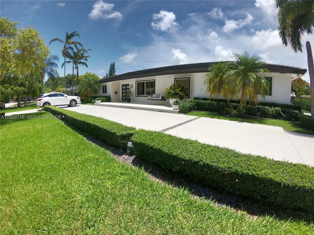 14500 SW 84th Avenue, Palmetto Bay, FL 33158