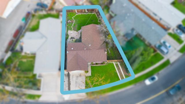 3432 Colonial Dr, Modesto, CA 95350