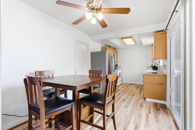 3432 Colonial Dr, Modesto, CA 95350