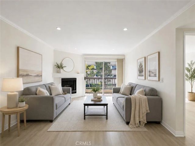 5510 Owensmouth 212, Woodland Hills, CA 91367