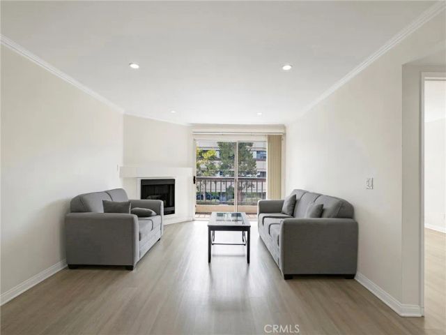 5510 Owensmouth 212, Woodland Hills, CA 91367