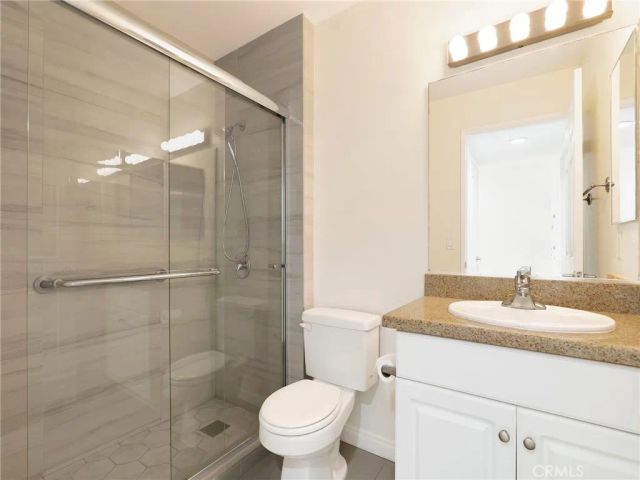 5510 Owensmouth 212, Woodland Hills, CA 91367
