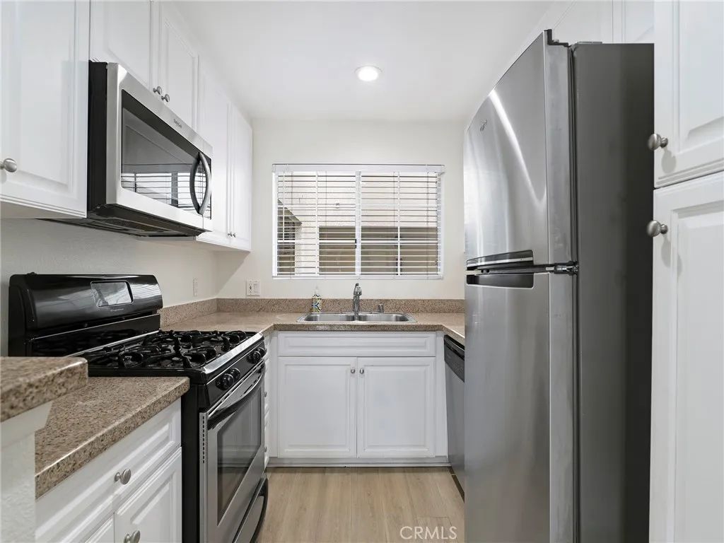 5510 Owensmouth 212, Woodland Hills, CA 91367