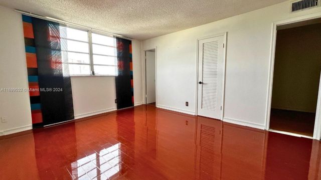 1811 Jefferson St 705, Hollywood, FL 33020
