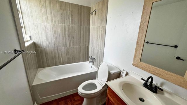 1811 Jefferson St 705, Hollywood, FL 33020