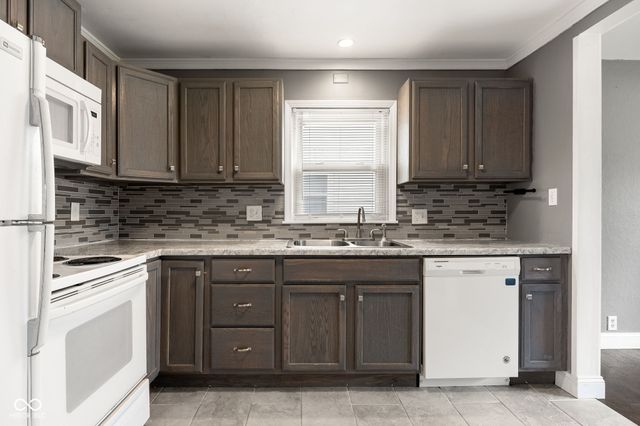 824 W Vinyard Street, Anderson, IN 46011
