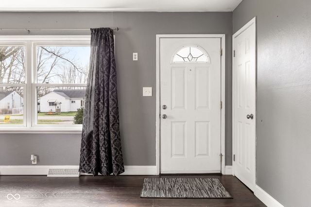 824 W Vinyard Street, Anderson, IN 46011