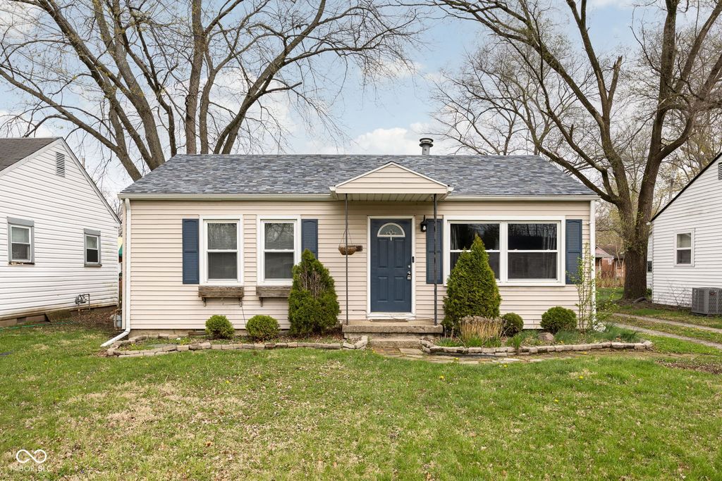 824 W Vinyard Street, Anderson, IN 46011