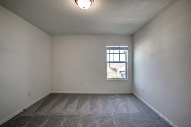 151 Thistle LN, Maxwell, TX 78656