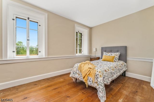 130 Shire Rd, Holland Twp., NJ 08848