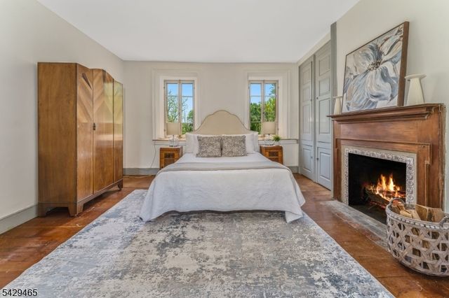 130 Shire Rd, Holland Twp., NJ 08848