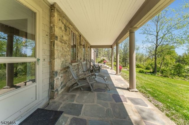 130 Shire Rd, Holland Twp., NJ 08848
