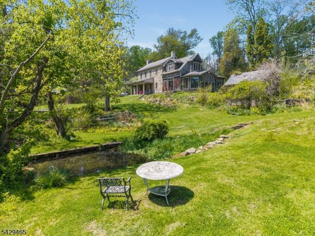 130 Shire Rd, Holland Twp., NJ 08848