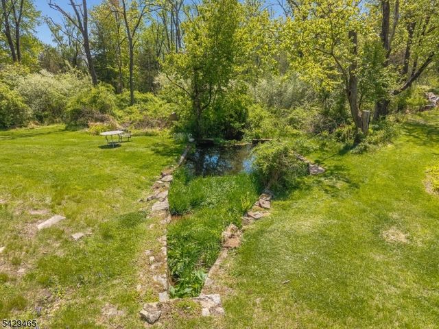 130 Shire Rd, Holland Twp., NJ 08848
