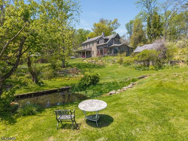 130 Shire Rd, Holland Twp., NJ 08848