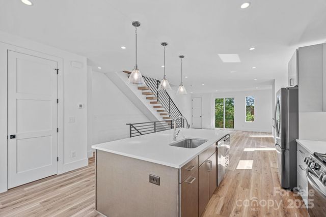 209 & 211 Keswick Avenue, Charlotte, NC 28206