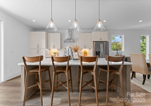 209 & 211 Keswick Avenue, Charlotte, NC 28206