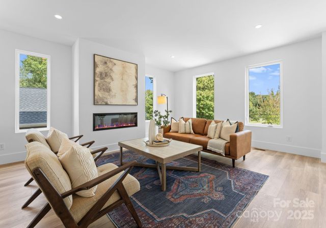 209 & 211 Keswick Avenue, Charlotte, NC 28206