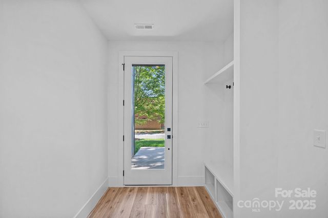 209 & 211 Keswick Avenue, Charlotte, NC 28206