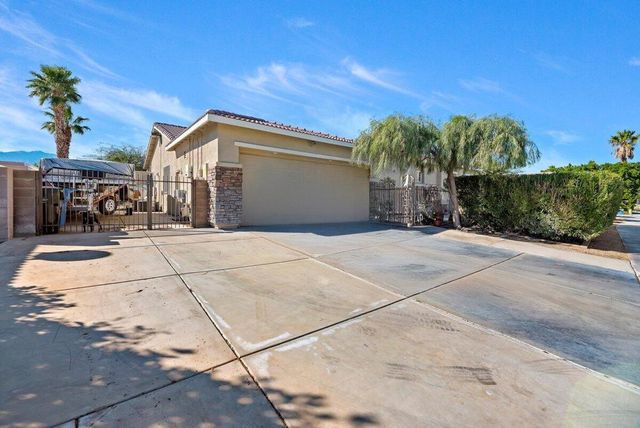 13667 Overlook Drive, Desert Hot Springs, CA 92240