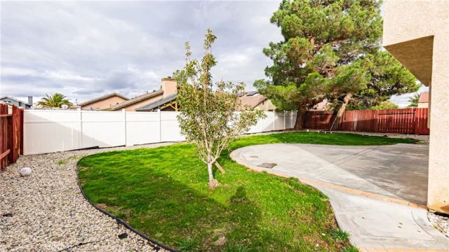 5805 Lighthouse, Palmdale, CA 93552