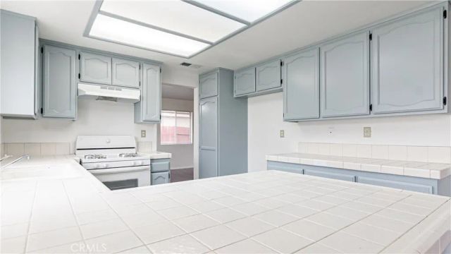 5805 Lighthouse, Palmdale, CA 93552