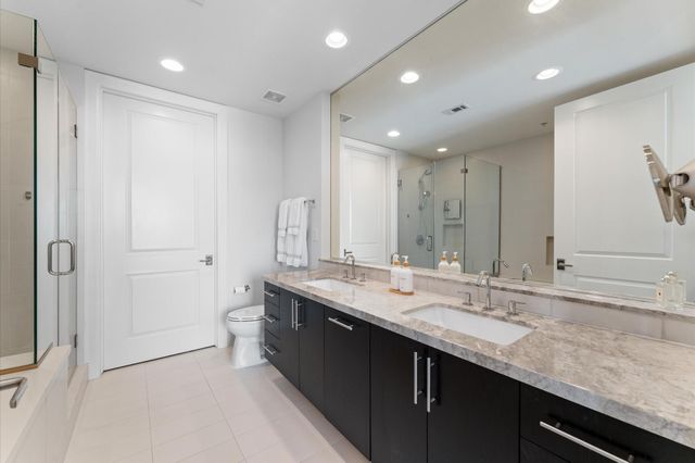 2207 Bancroft Street 1104, Houston, TX 77027